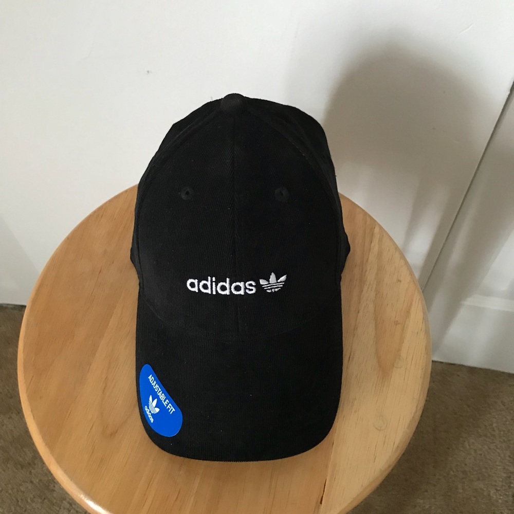 Adidas corduroy SnapBack men’s